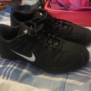 WMN NIKE Musique III SL